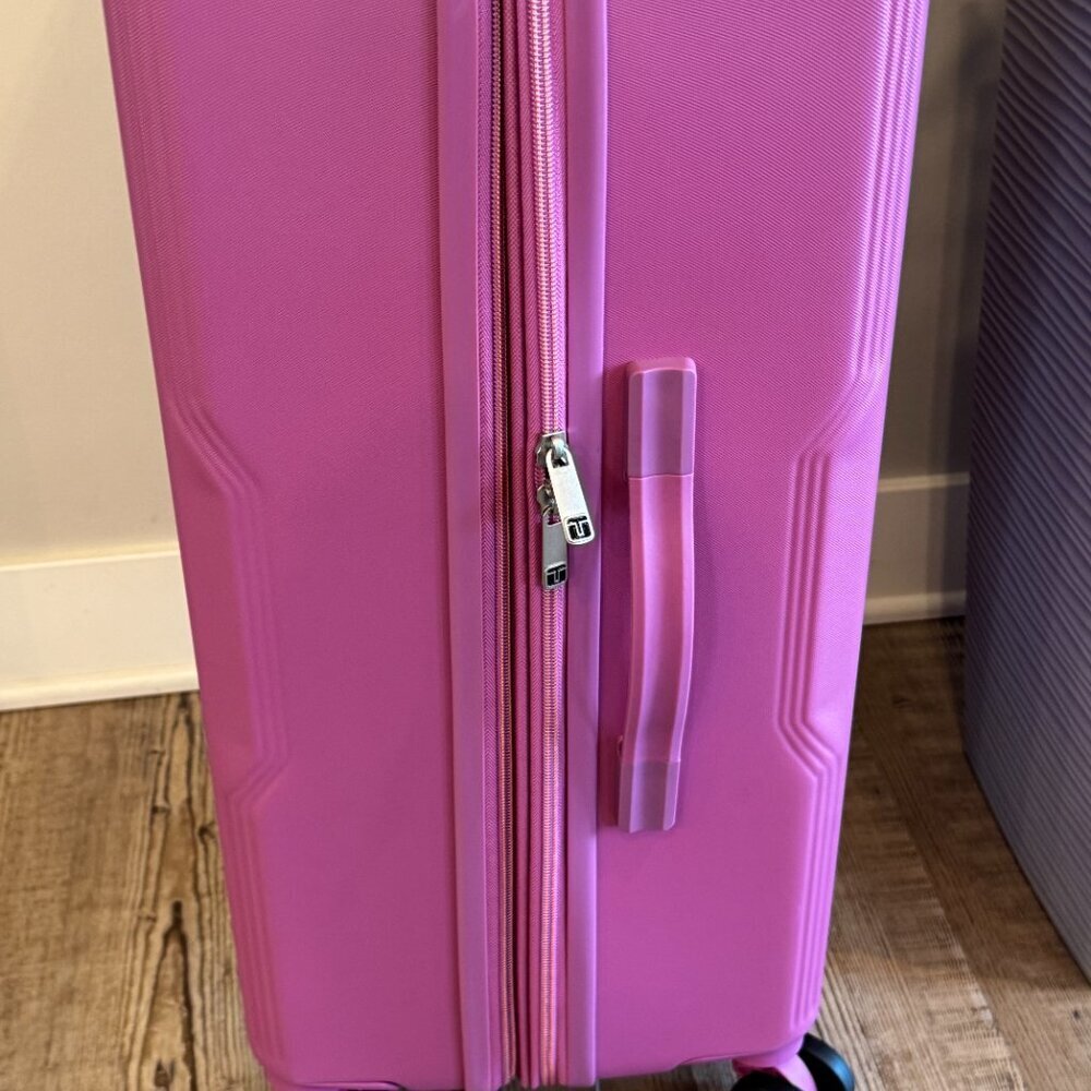Tag Gateway 🏖️🛬2.0 1 Piece Hard side Spinner Luggage  on travel bag 22 carry on - Picture 10 of 14
